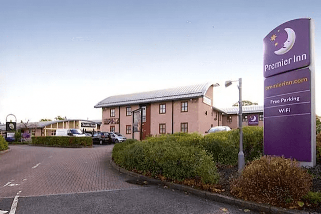 Premier Inn Manchester (Cheadle) main