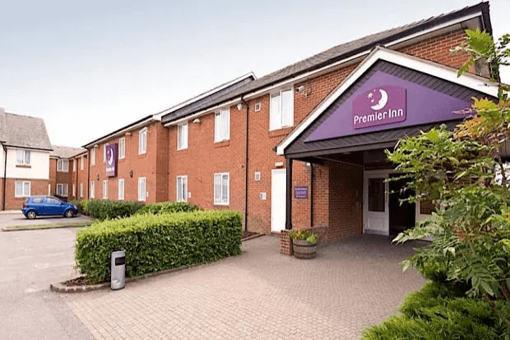 Premier Inn Swindon North main