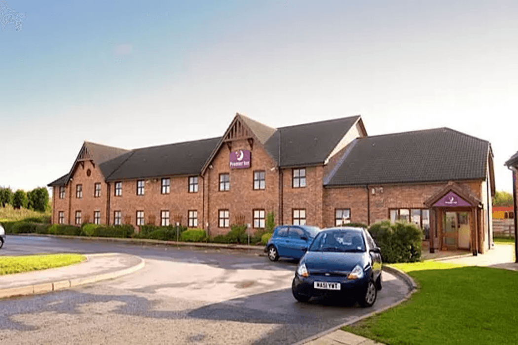 Premier Inn St. Helens South main