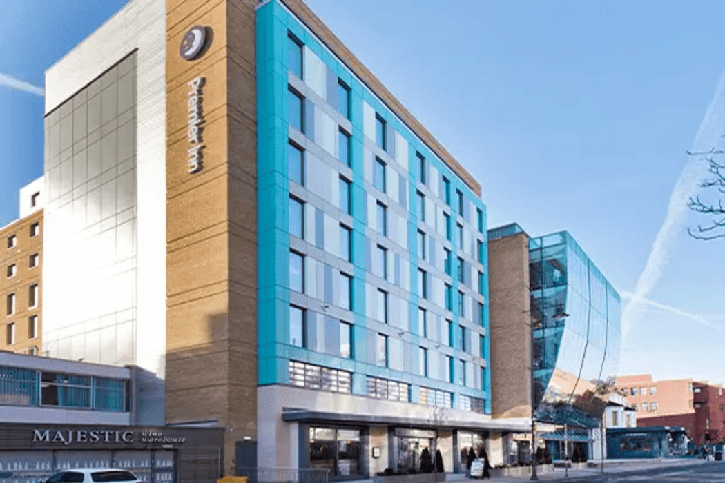 Premier Inn London Wimbledon (Broadway)