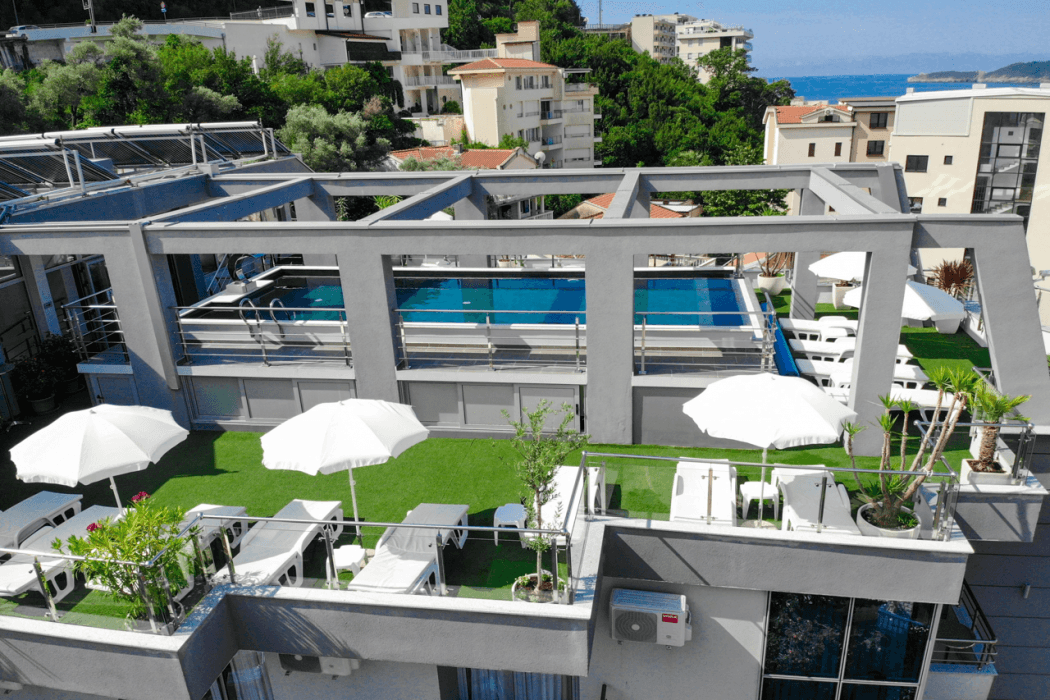 Hotel La Mer main