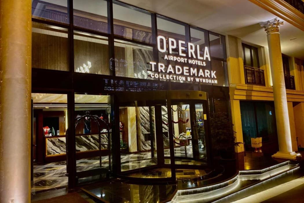 Operla Airport Hotel Trademark Collection Wyndham main