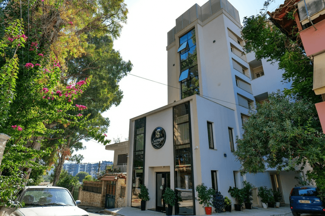Hotel Semajo main