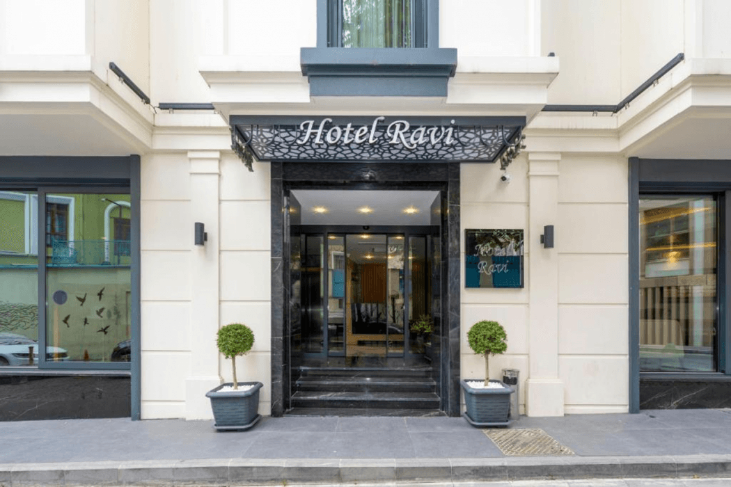 Hotel Ravi main