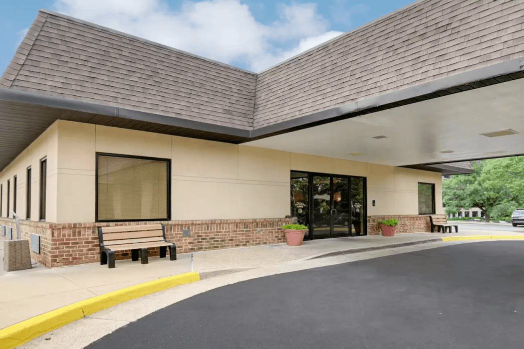 Suburban Studios Tysons Corner main