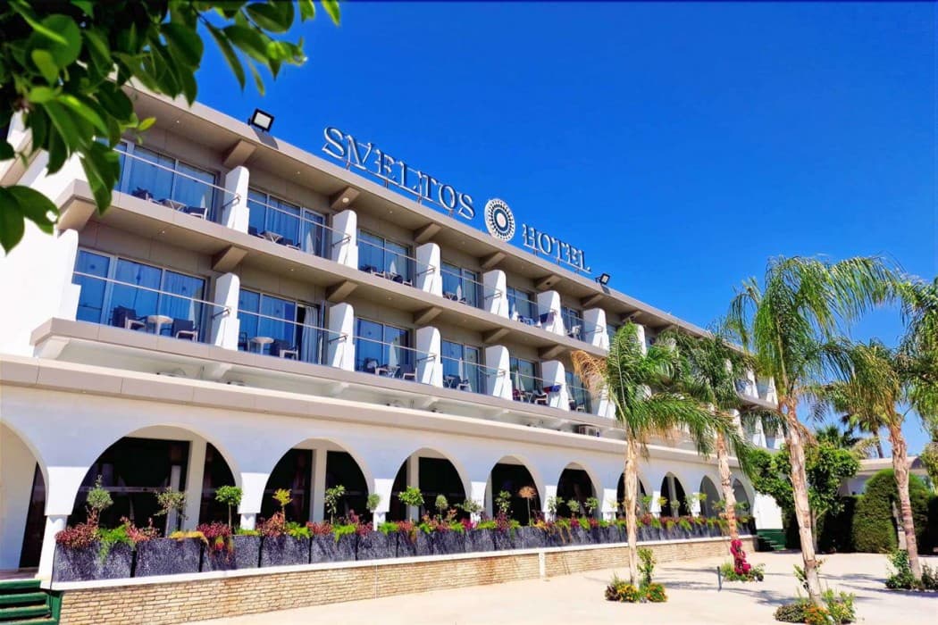 Sveltos Hotel main