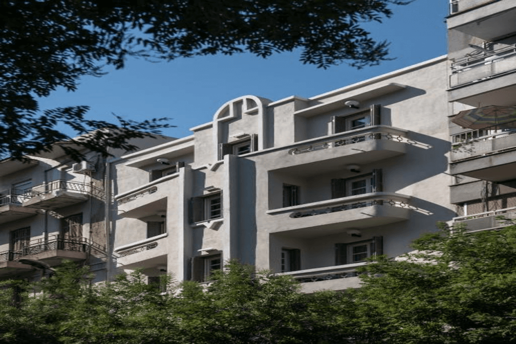 72 Ad Suites main