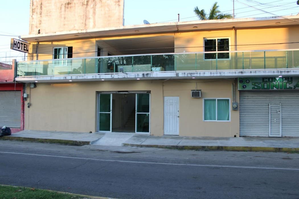 OYO Hotel Colibri main