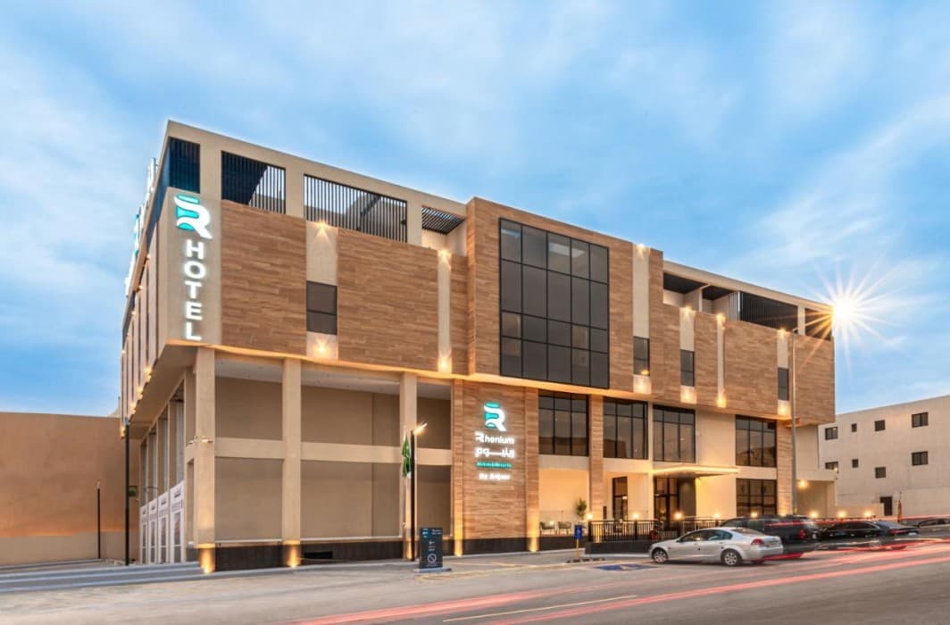Rhenium Hotel main