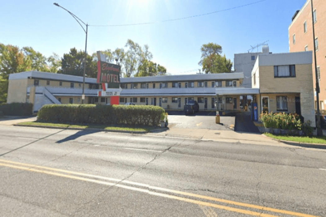 Edgebrook Motel main