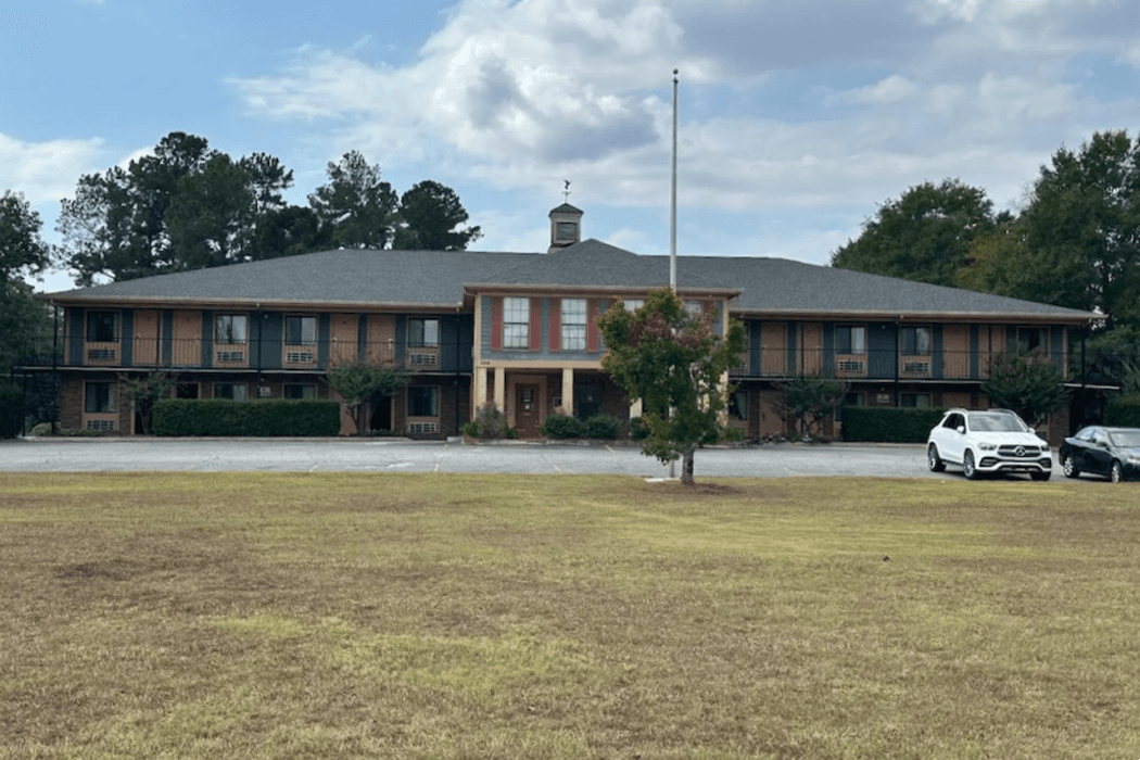 Louisville Inn by OYO Louisville Municipal Airport main