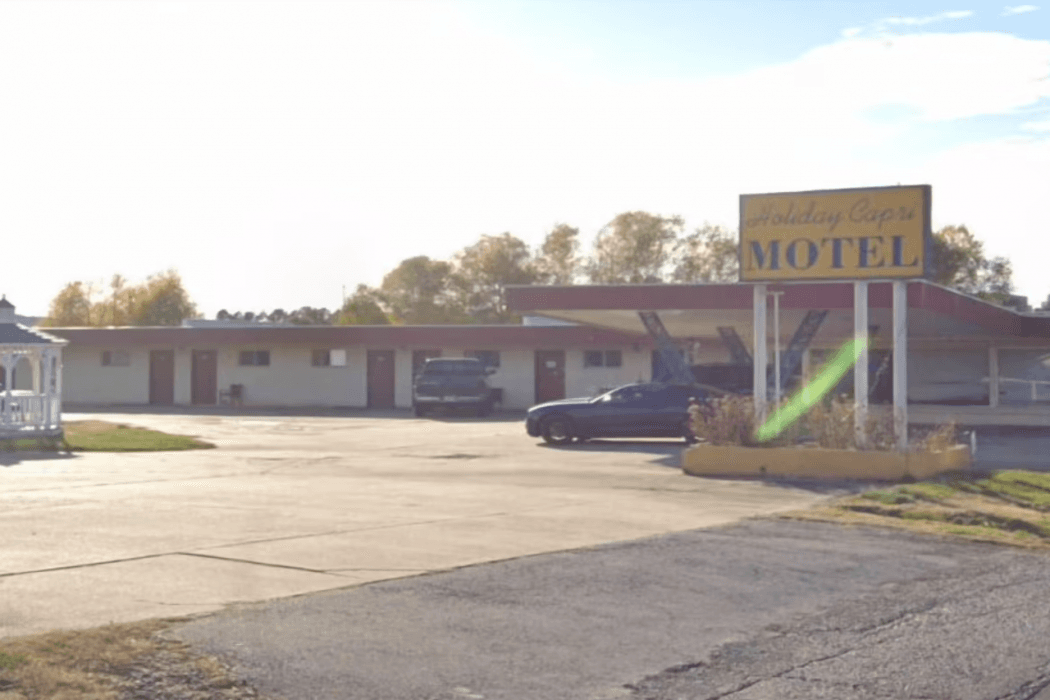 Holiday Capri Motel main