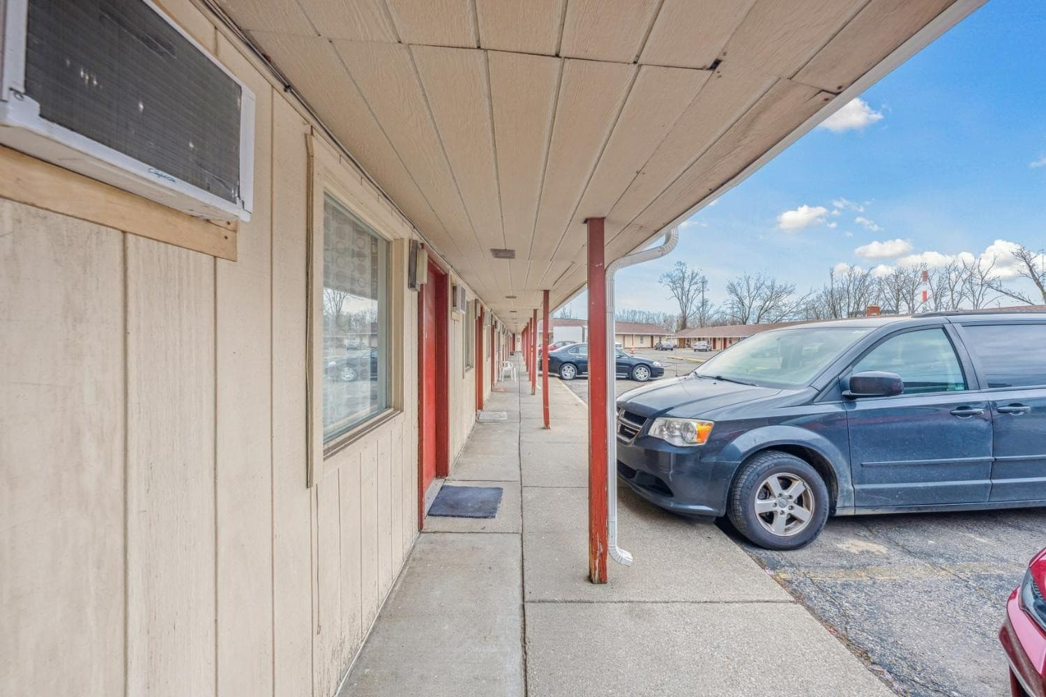Flint Motel by OYO MI Near I-475 main