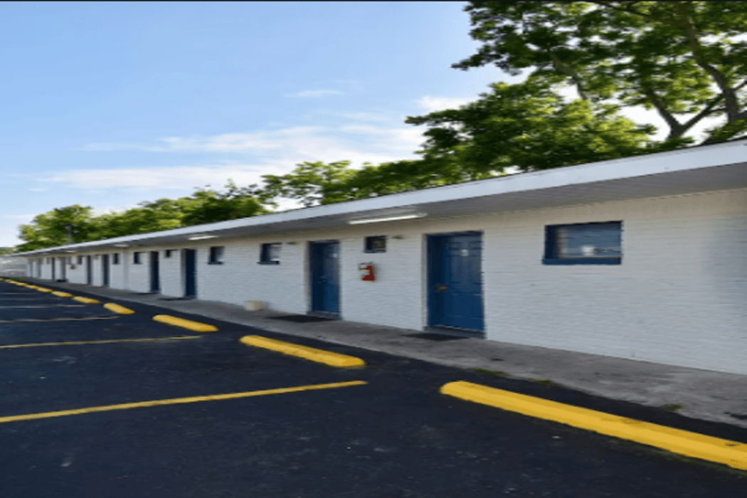 Motel 19 By Capital O Baytown I-10 main