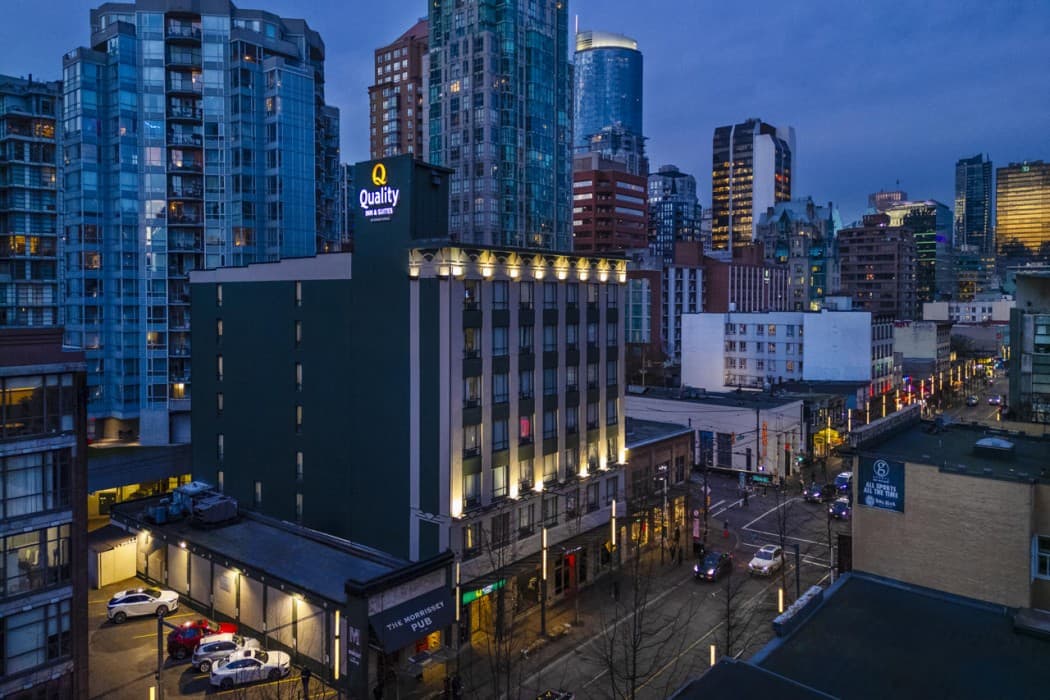 Quality Inn & Suites Vancouver, Bc - Adults Only main