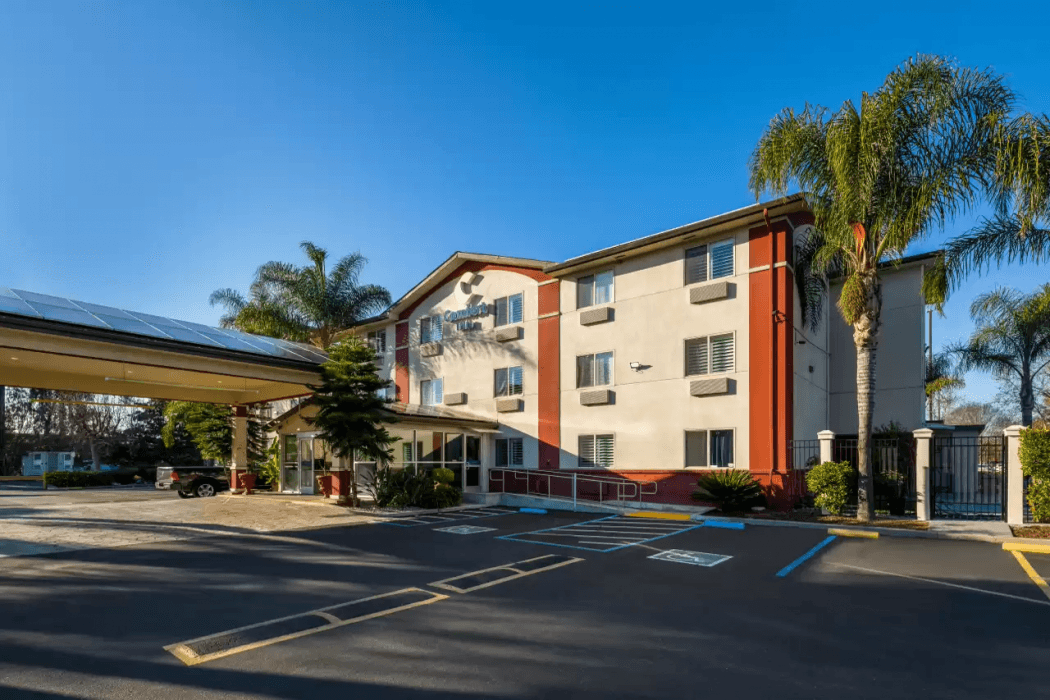 Comfort Inn Gilroy main