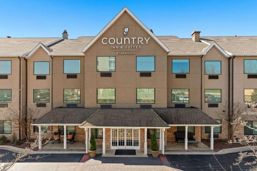 Country Inn & Suites Asheville at Outlet Mall NC main