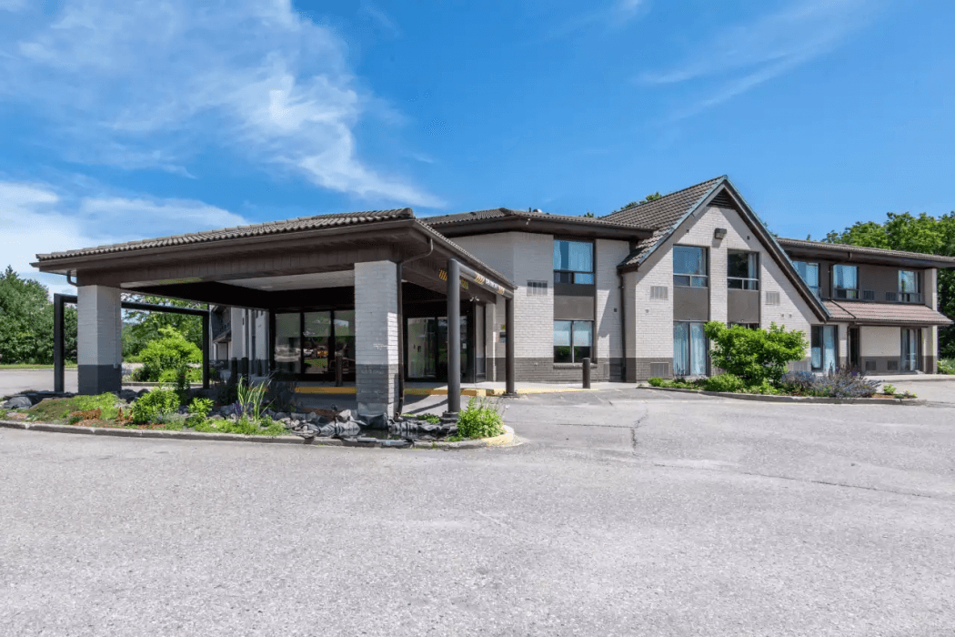 Comfort Inn Airport North Bay main