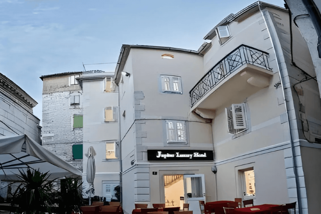 Heritage Hotel Jupiter main