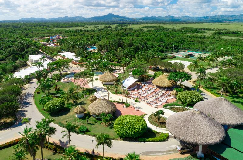 Grand Sirenis Punta Cana Resort 4