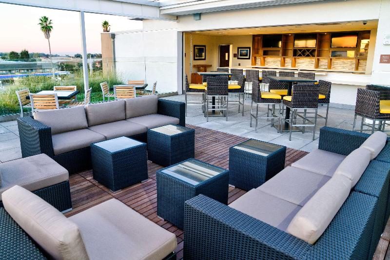 Hilton Garden Inn Santa Barbara/Goleta 2