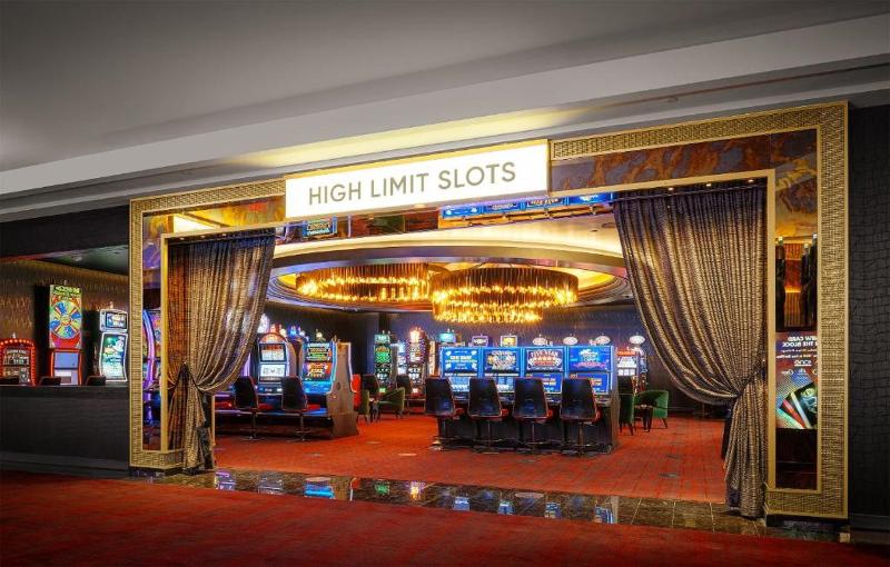Circa Resort & Casino – Adults Only 2