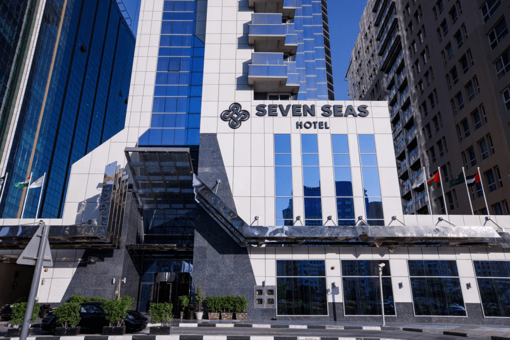 Seven Seas Hotel main