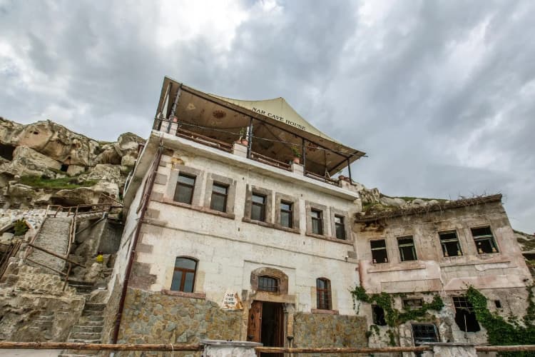 Nar Cave House 4
