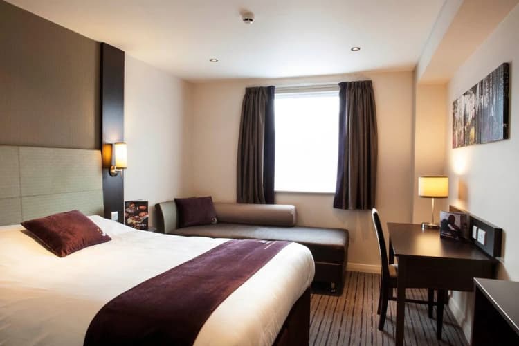Premier Inn Fleet 4