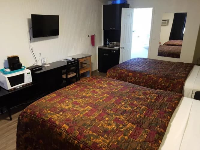 Creston Valley Motel 2