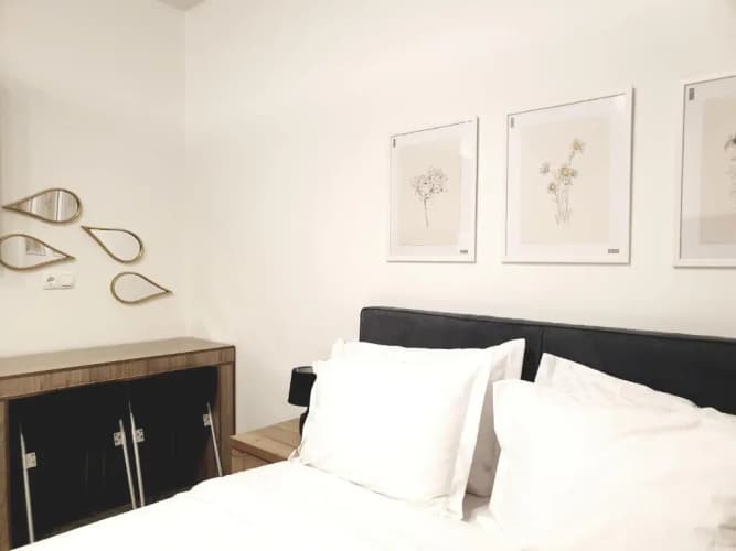 Eantos Studios & Suites 5