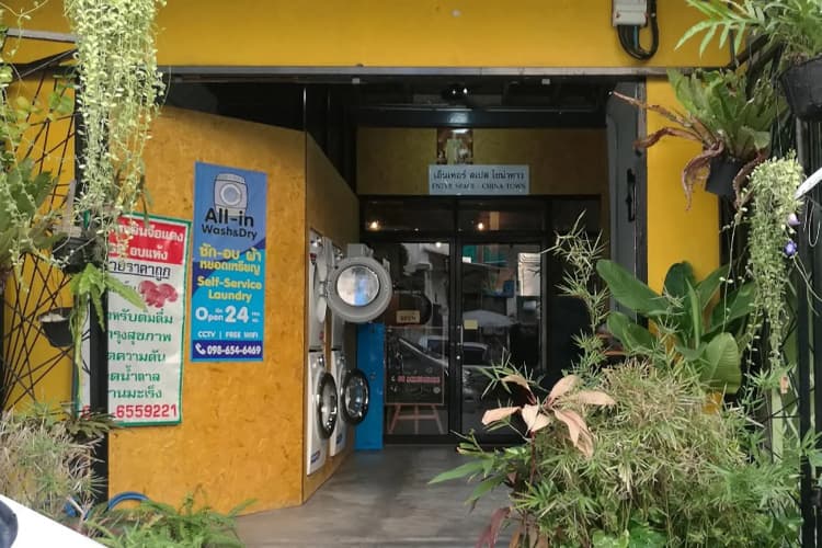 Ente Space Hostel by OYO Rooms main