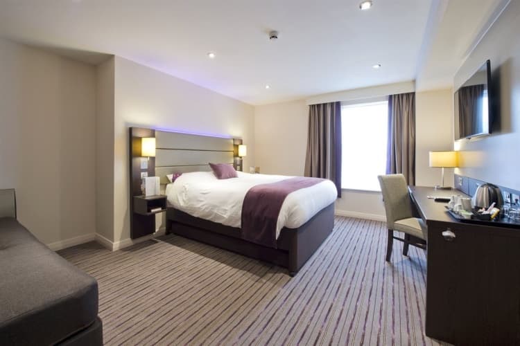 Premier Inn Buxton Hotel 4