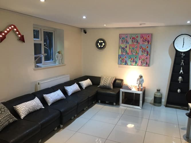 Mapesbury Hostel London main