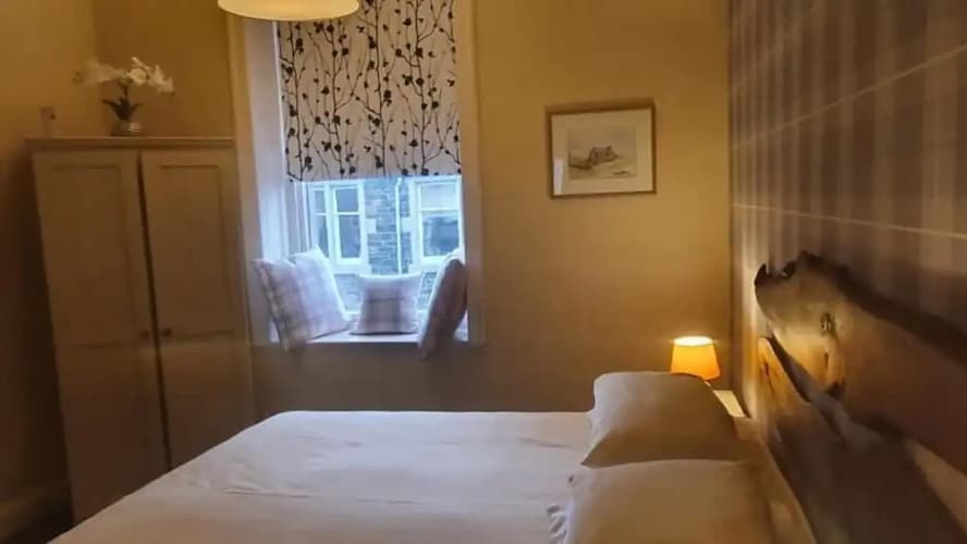 Neidpath Inn 5