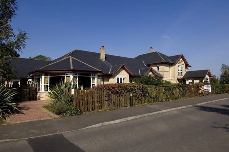 Premier Inn Chippenham 4