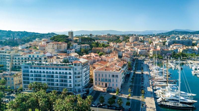 Canopy by Hilton Cannes 4