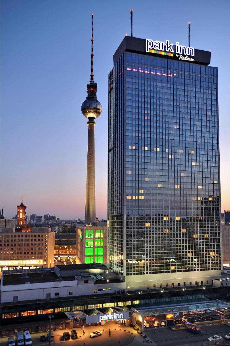 Park Inn by Radisson Berlin Alexanderplatz photo 1