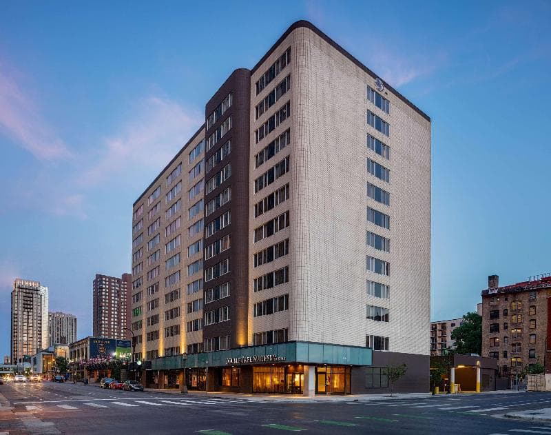 DoubleTree Suites by Hilton Hotel Minneapolis Downtown photo 1