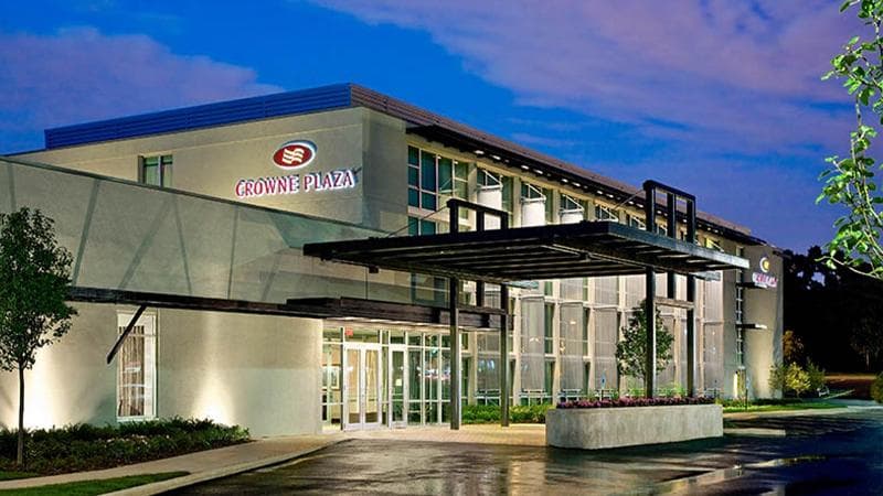 Crowne Plaza Lombard Downers Grove 4