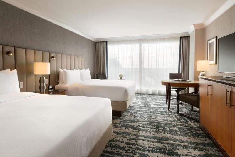 Fairmont Vancouver Airport 5