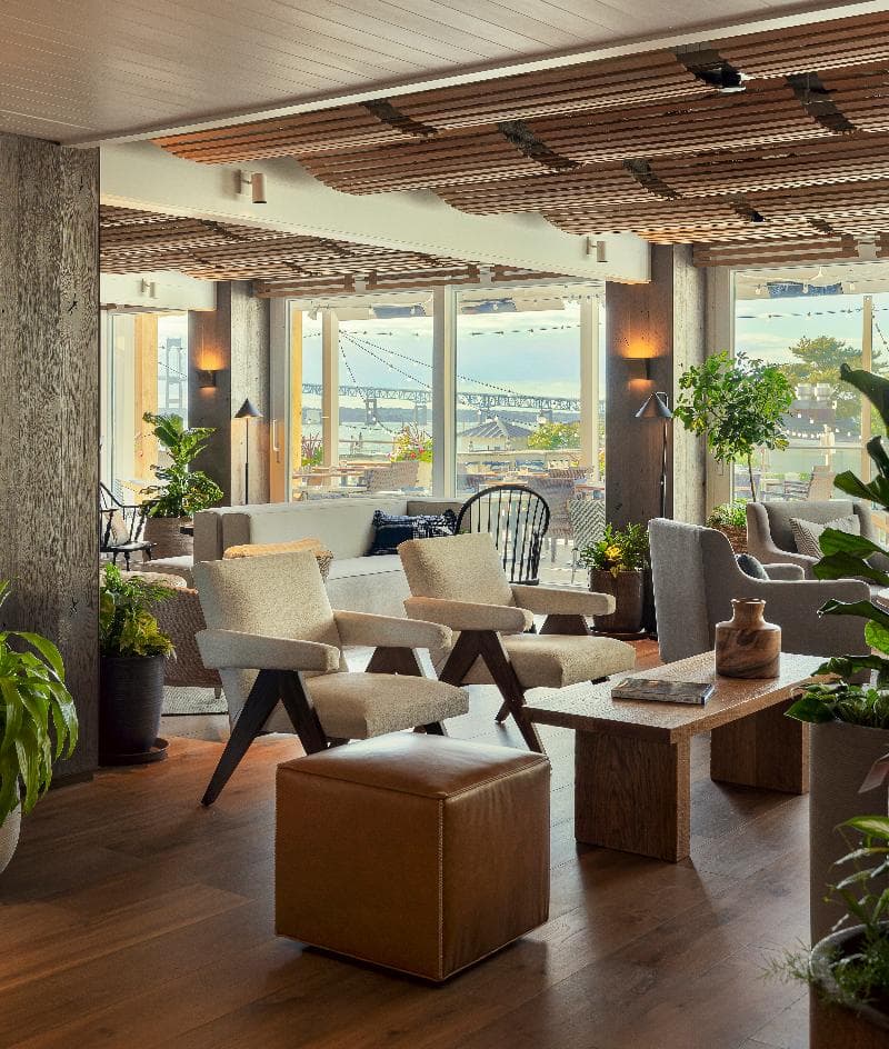 Newport Harbor Island Resort 4