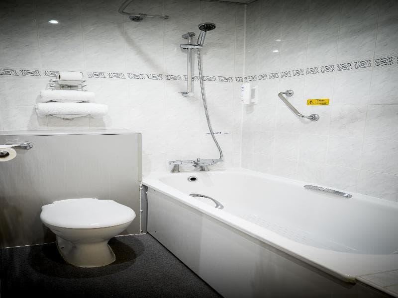 Travelodge Belfast Central (Adults Only) 4