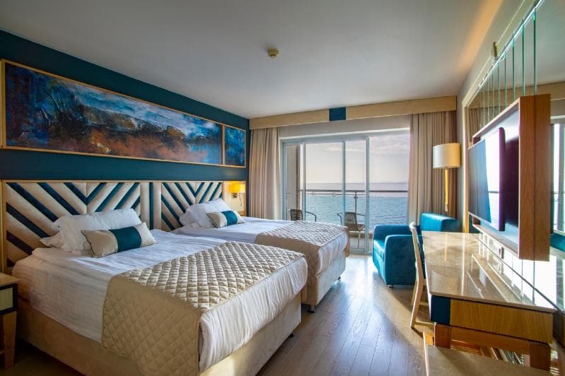 Charisma De Luxe Hotel photo 1