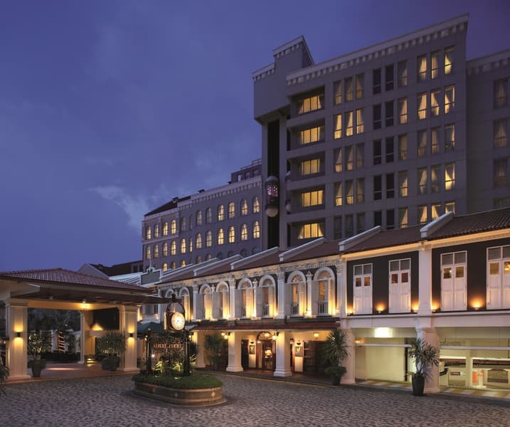 Village Hotel Albert Court photo 1
