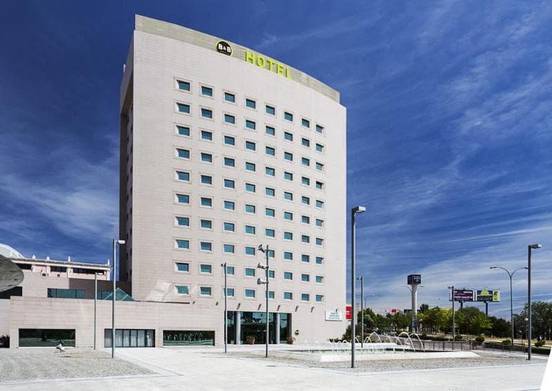 B&B HOTEL Madrid Aeropuerto T4 photo 1