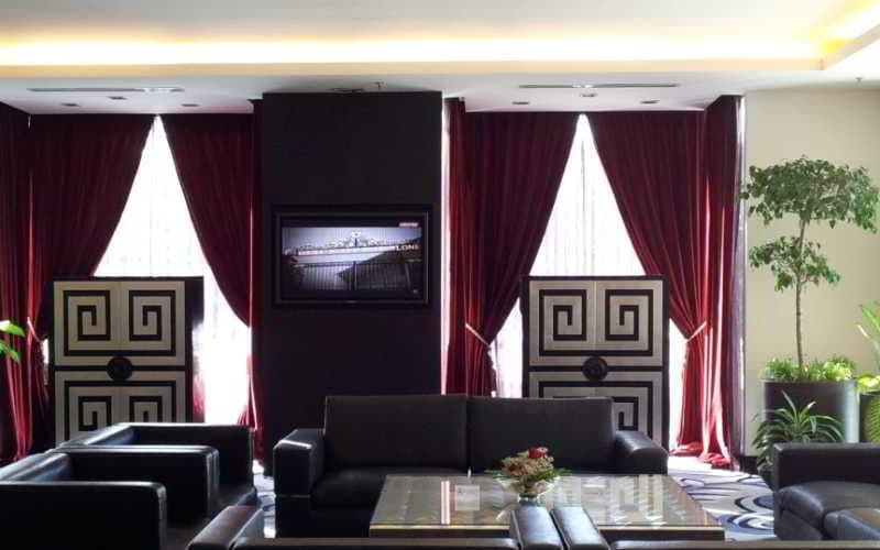 The Palace 4