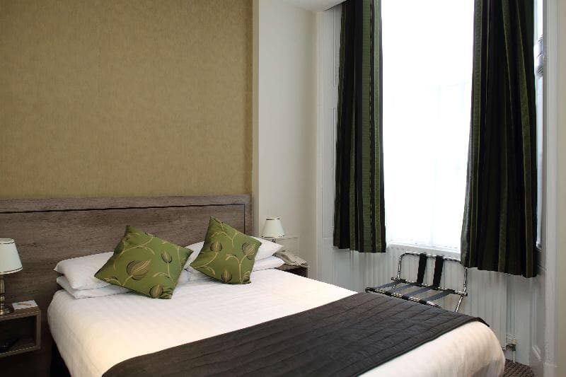 Kensington Gardens (Adults Only) 5