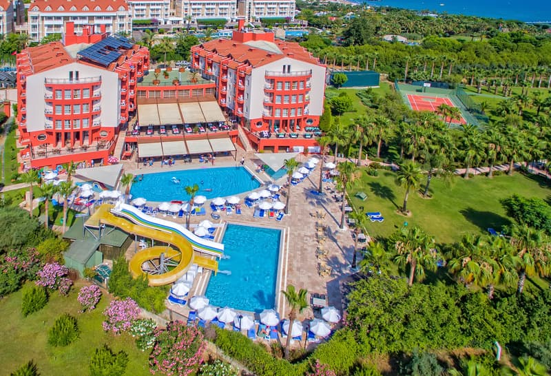 Royal Atlantis Beach 3