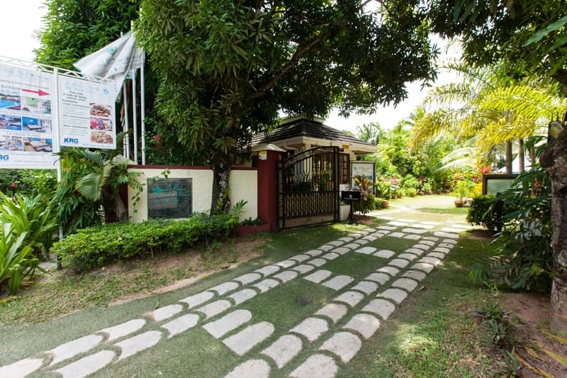 Le Relax Beach Resort 5